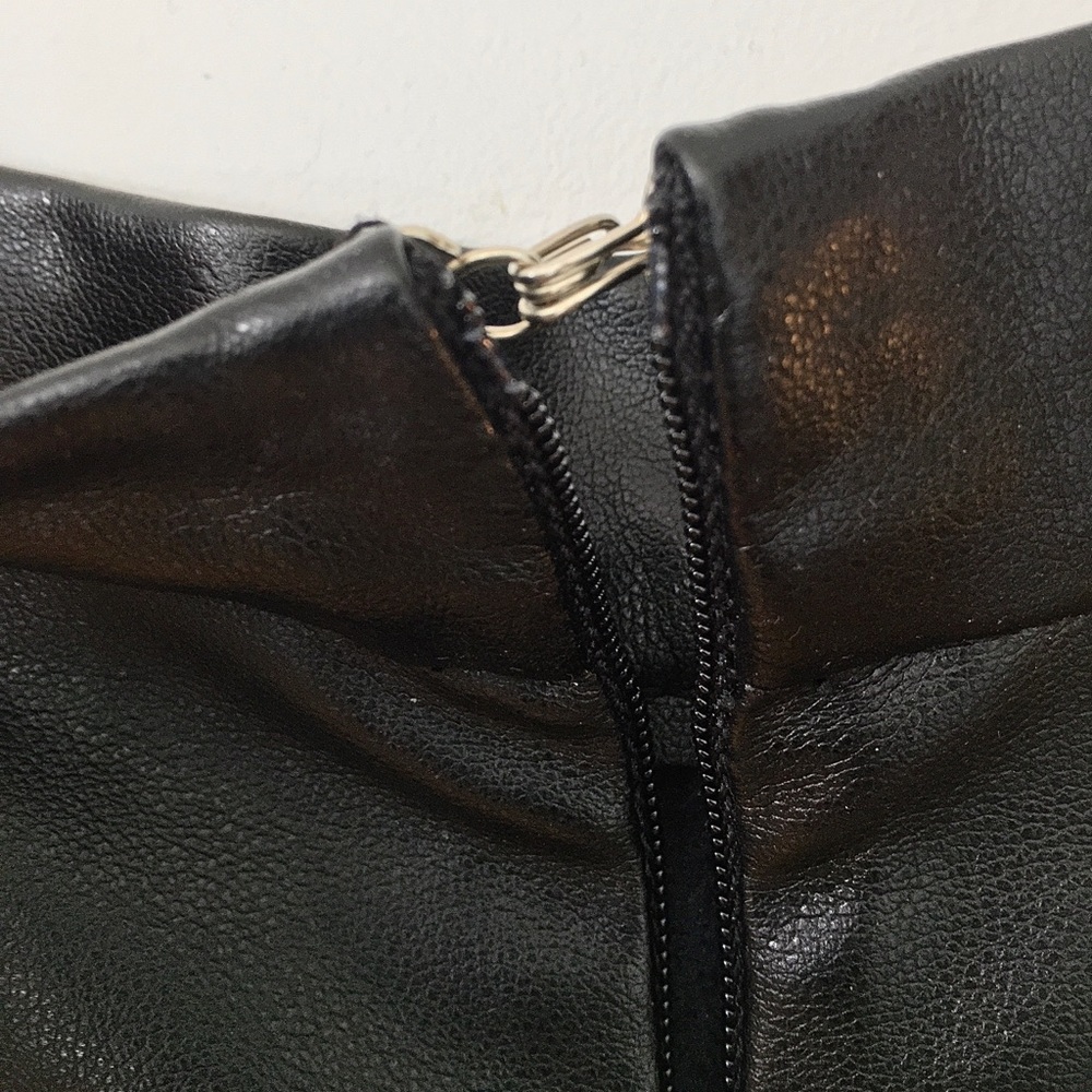F21 Faux Leather Black Skirt w/ Pockets, Forever21, Size XS - Picture 8 of 10